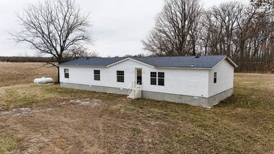 /international/us/1950-co-rd-375-n-fairfield-il-110105959675/