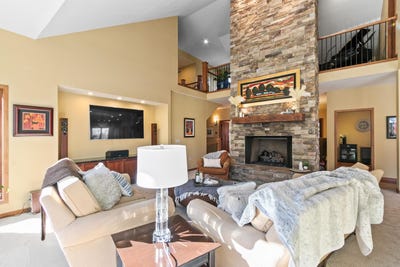 /international/us/255-indian-mound-parkway-whitewater-wi-110097309864/