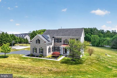 /international/us/16546-lance-trail-ct-hamilton-va-110108193790/