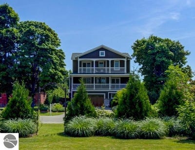 /international/us/145-s-chandler-street-leland-mi-110100920142/