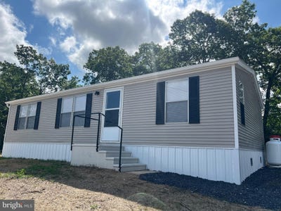 /international/us/111-dugan-court-hedgesville-wv-110108945421/