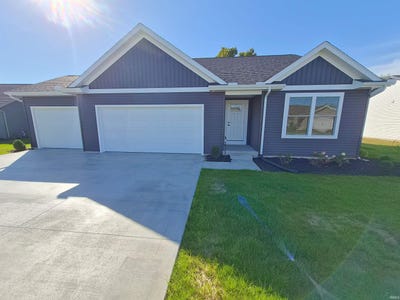 /international/us/435-n-eastfield-circle-milford-in-110109602204/