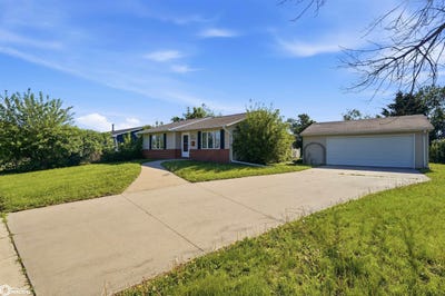 /international/us/1512-s-5th-street-marshalltown-ia-110108206277/