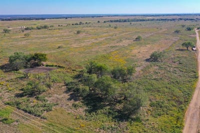 /international/us/16-96-acres-199-highway-jacksboro-tx-110107000323/