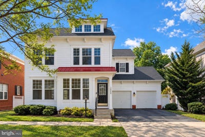/international/us/10064-orland-stone-drive-bristow-va-110120417346/