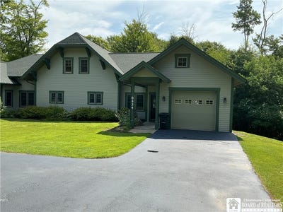 /international/us/8434-canterbury-drive-french-creek-ny-110098954193/