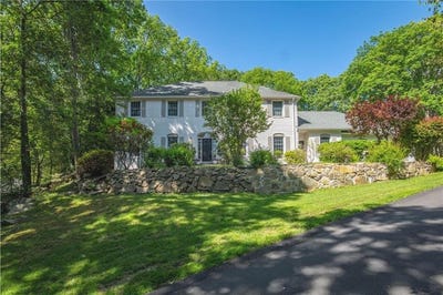 /international/us/125-fernwood-drive-east-greenwich-ri-110100031089/