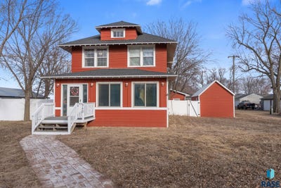 /international/us/360-n-cedar-ave-parker-sd-110105981411/