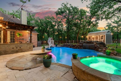 /international/us/201-morning-dove-court-argyle-tx-110107639677/