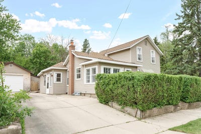 /international/us/320-s-pearl-street-janesville-wi-110108293308/