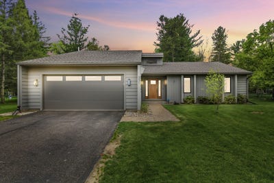 /international/us/331-w-hamilton-avenue-eau-claire-wi-110108476702/