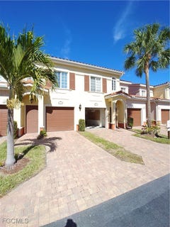 /international/us/20140-estero-gardens-circle-estero-fl-110103325613/