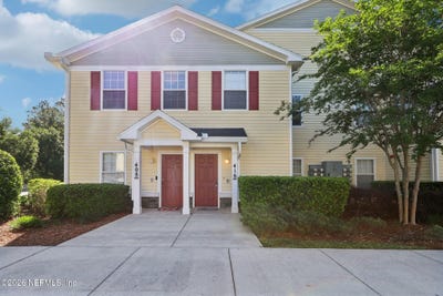/international/us/575-oakleaf-plantation-parkway-orange-park-fl-110107278170/