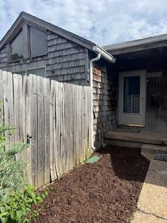 /international/us/11371-calico-drive-kansas-city-mo-110108300556/