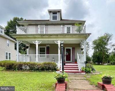 /international/us/644-e-front-street-florence-nj-110100653178/?lang=es