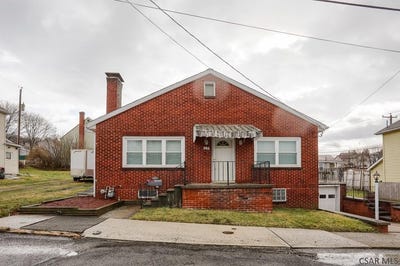 /international/us/904-n-main-street-gallitzin-pa-110106321876/