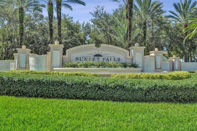 /international/us/17536-sw-48th-st-miramar-fl-110120588624/