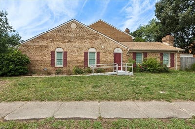 /international/us/4800-deming-court-virginia-beach-va-110108425002/