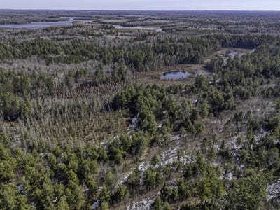 /international/us/off-natural-springs-rd-presque-isle-wi-110107854804/