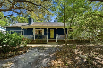 /international/us/227-e-11th-street-southport-nc-110107484815/