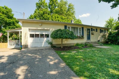 /international/us/3524-w-42nd-street-erie-pa-110100902051/