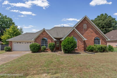 /international/us/4675-e-alden-lake-drive-horn-lake-ms-110119633801/