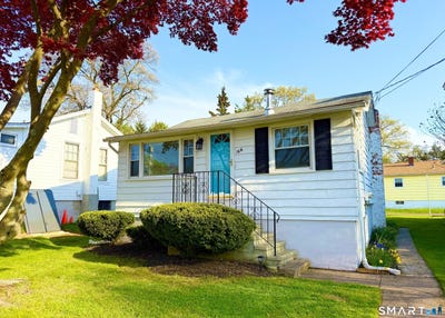/international/us/166-cosey-beach-road-east-haven-ct-110120413693/