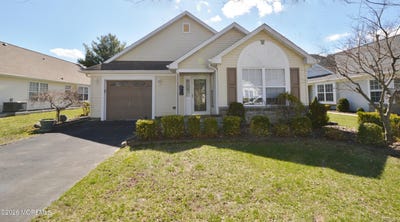 /international/us/2736-meadow-lake-drive-toms-river-nj-110106772121/