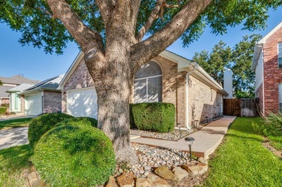 /international/us/2237-wembley-wood-lane-bedford-tx-110120146666/