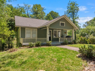 /international/us/110-grady-avenue-tryon-nc-110107514632/