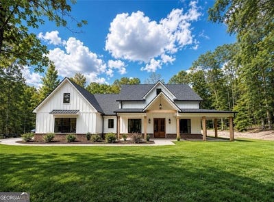 /international/us/16-stratford-way-kingston-ga-110120002367/