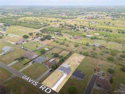 /international/us/15319-e-davis-road-edinburg-tx-110093793569/