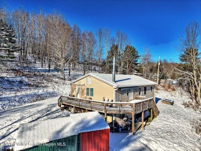 /international/us/145-spencer-street-gilboa-ny-110104096745/