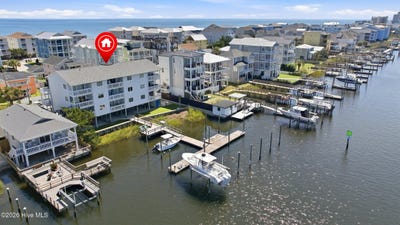 /international/us/709-canal-drive-carolina-beach-nc-110110185962/