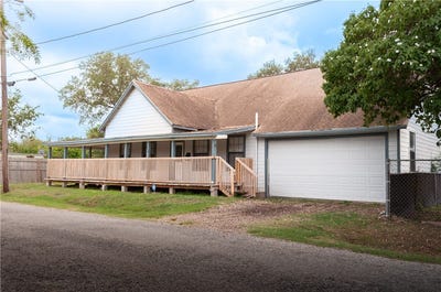 /international/us/310-n-harrell-bishop-tx-110093401482/
