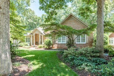/international/us/504-woolwine-court-whitsett-nc-110100453245/