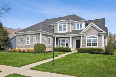 /international/us/7310-britts-bend-w-new-albany-oh-110099008705/