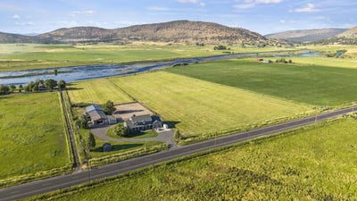 /international/us/11251-crystal-springs-road-klamath-falls-or-110097042640/