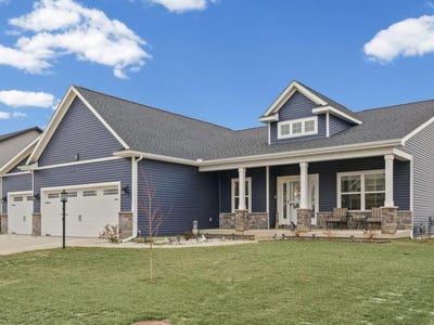 /international/us/1105-glen-abbey-drive-champaign-il-110104560217/