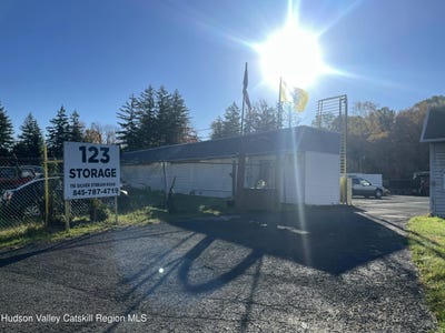 /international/us/116-silver-stream-road-new-windsor-ny-110120694757/