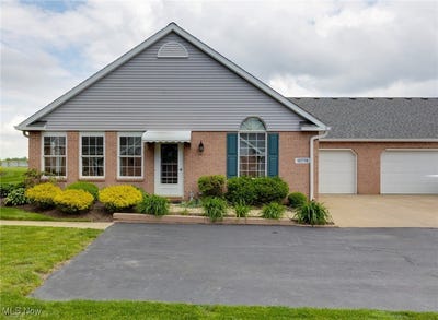 /international/us/12778-alicia-lane-nw-uniontown-oh-110101343345/
