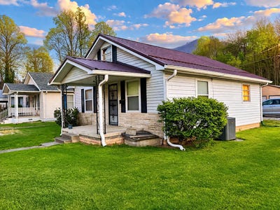 /international/us/813-white-street-cumberland-ky-110107350873/