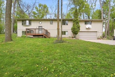 /international/us/9215-shannon-lane-corcoran-mn-110108058249/