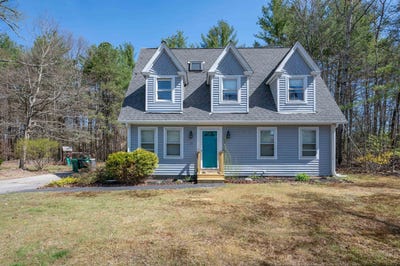 /international/us/26-pepperell-road-brookline-nh-110107692442/