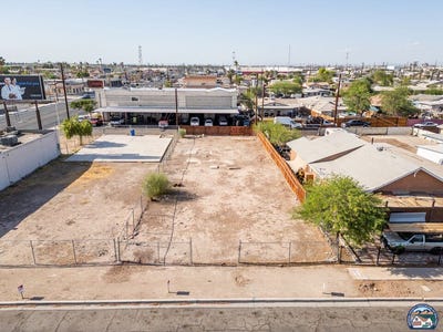 /international/us/376-w-hamilton-ave-el-centro-ca-110100132400/