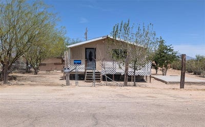/international/us/12310-s-4th-street-yucca-az-110108172275/