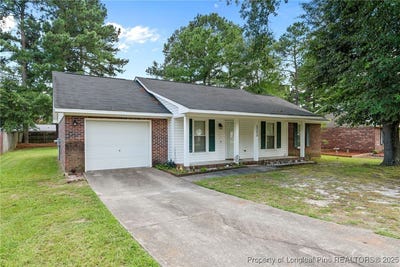 /international/us/5325-church-street-hope-mills-nc-110101112258/