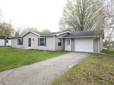 /international/us/23911-lowell-street-hillman-mi-110108121079/