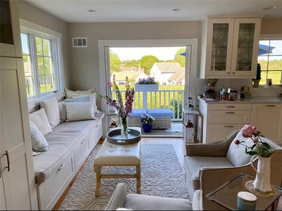 /international/us/307-corey-lane-middletown-ri-110106184793/