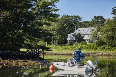 /international/us/9-riverview-drive-york-me-110101232505/